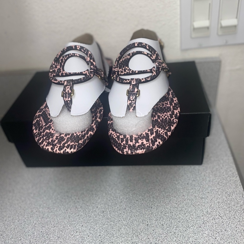 Coach Jeri Size 7.5B Snake-Embossed Sandals NWT - Picture 6 of 16